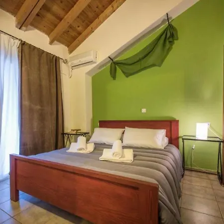 Porto Tsi Ostrias 10
